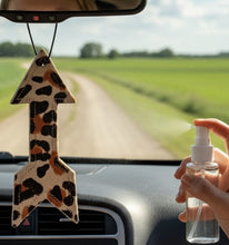 Load image into Gallery viewer, LEOPARD HIDE CHARMS