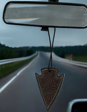 Load image into Gallery viewer, ARROWHEAD SHAPES reSCENTit CAR CHARMS
