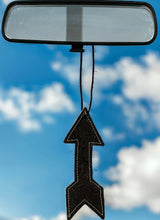 Load image into Gallery viewer, ARROW SHAPES reSCENTit CAR CHARMS