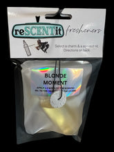 Load image into Gallery viewer, 003-LIST OF SCENTED OIL PACKAGED