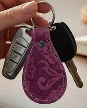 Load image into Gallery viewer, 000-LIST OF LEATHER/HIDE KEY FOBS