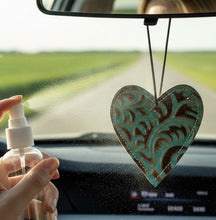 Load image into Gallery viewer, HEART SHAPES reSCENTit CAR CHARMS