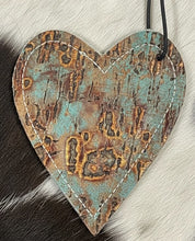 Load image into Gallery viewer, HEART SHAPES reSCENTit CAR CHARMS