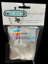 Load image into Gallery viewer, 003-LIST OF SCENTED OIL PACKAGED
