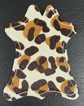 Load image into Gallery viewer, LEOPARD HIDE CHARMS