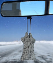Load image into Gallery viewer, MINI COW SHAPES reSCENTit CAR CHARMS