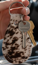 Load image into Gallery viewer, 000-LIST OF LEATHER/HIDE KEY FOBS