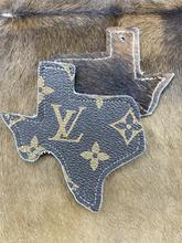 Load image into Gallery viewer, TEXAS SHAPES reSCENTit CAR CHARMS