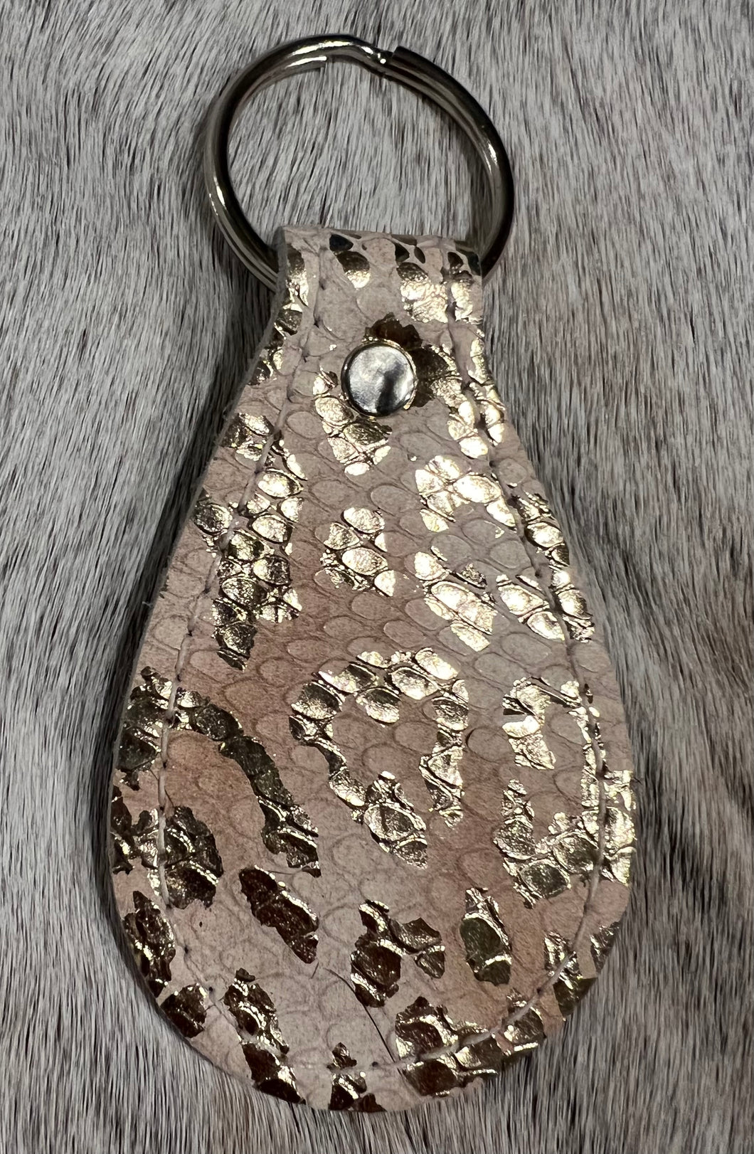 000-LIST OF LEATHER/HIDE KEY FOBS