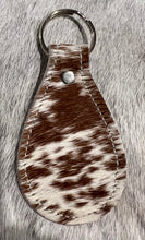 Load image into Gallery viewer, 000-LIST OF LEATHER/HIDE KEY FOBS
